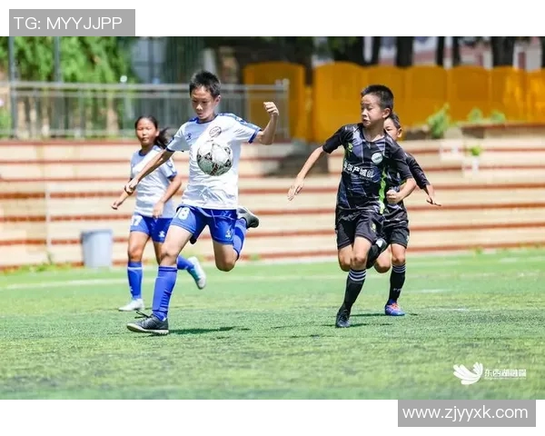 小圣足球：探索青少年足球发展的新路径与未来愿景